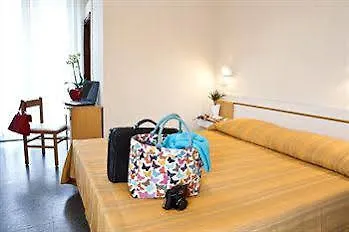 Hotel Madison Rimini 3*,